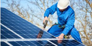 Installation Maintenance Panneaux Solaires Photovoltaïques à Athée